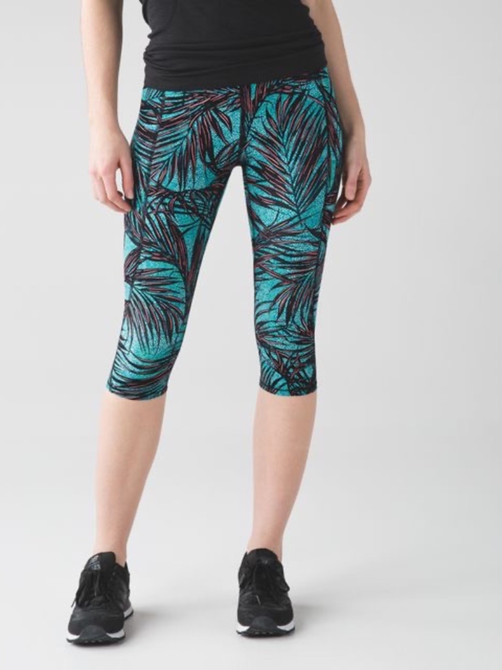 Lululemon Tight Stuff Capri leggings